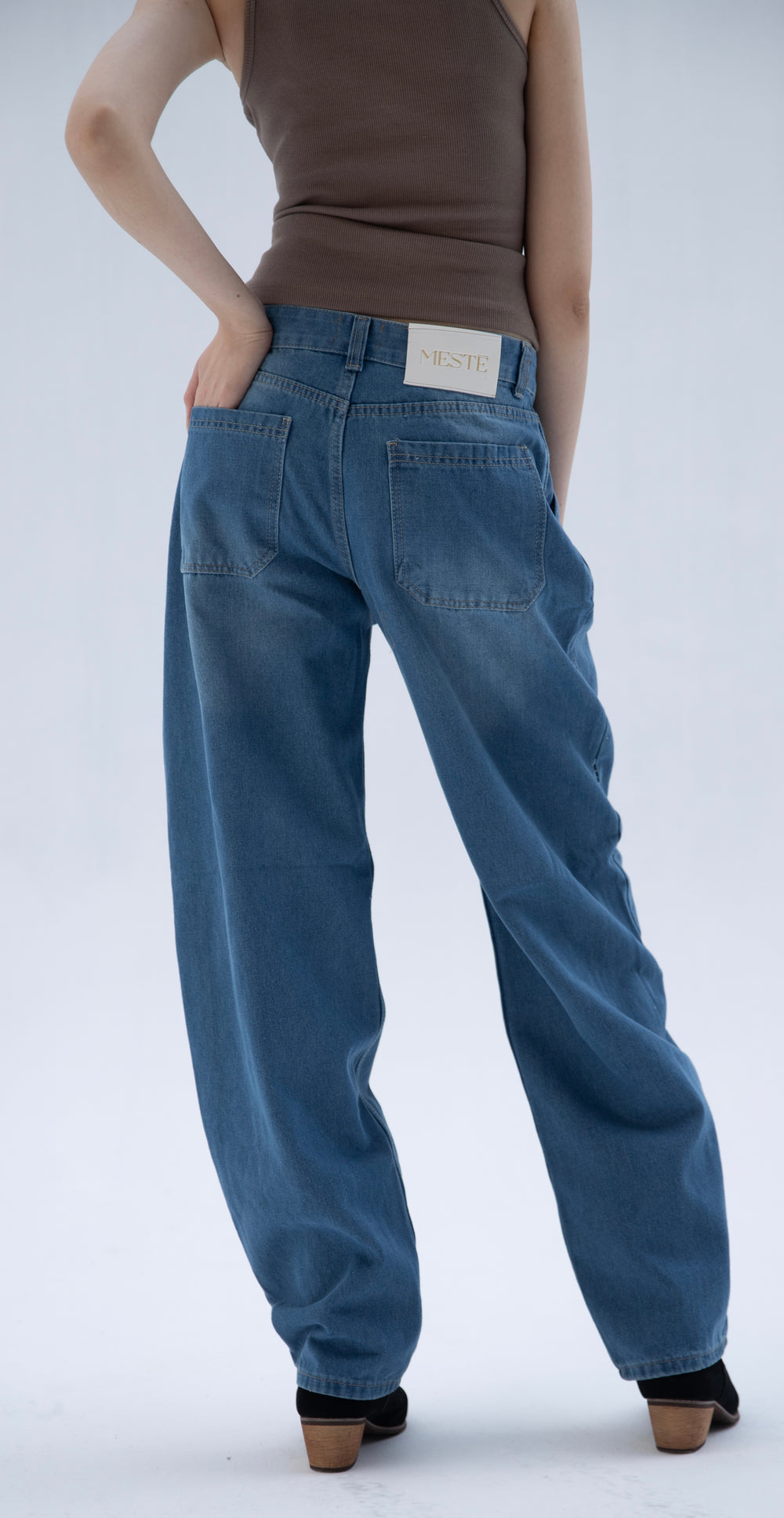 Relaxed Fit Tapered Jeans