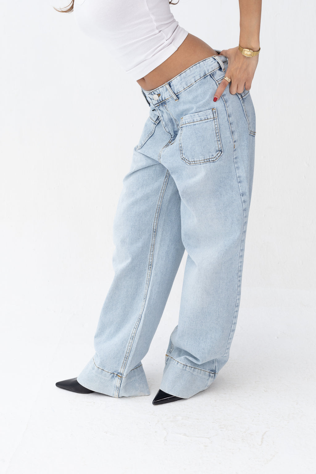 Front Pocket Light Blue Denim Jeans
