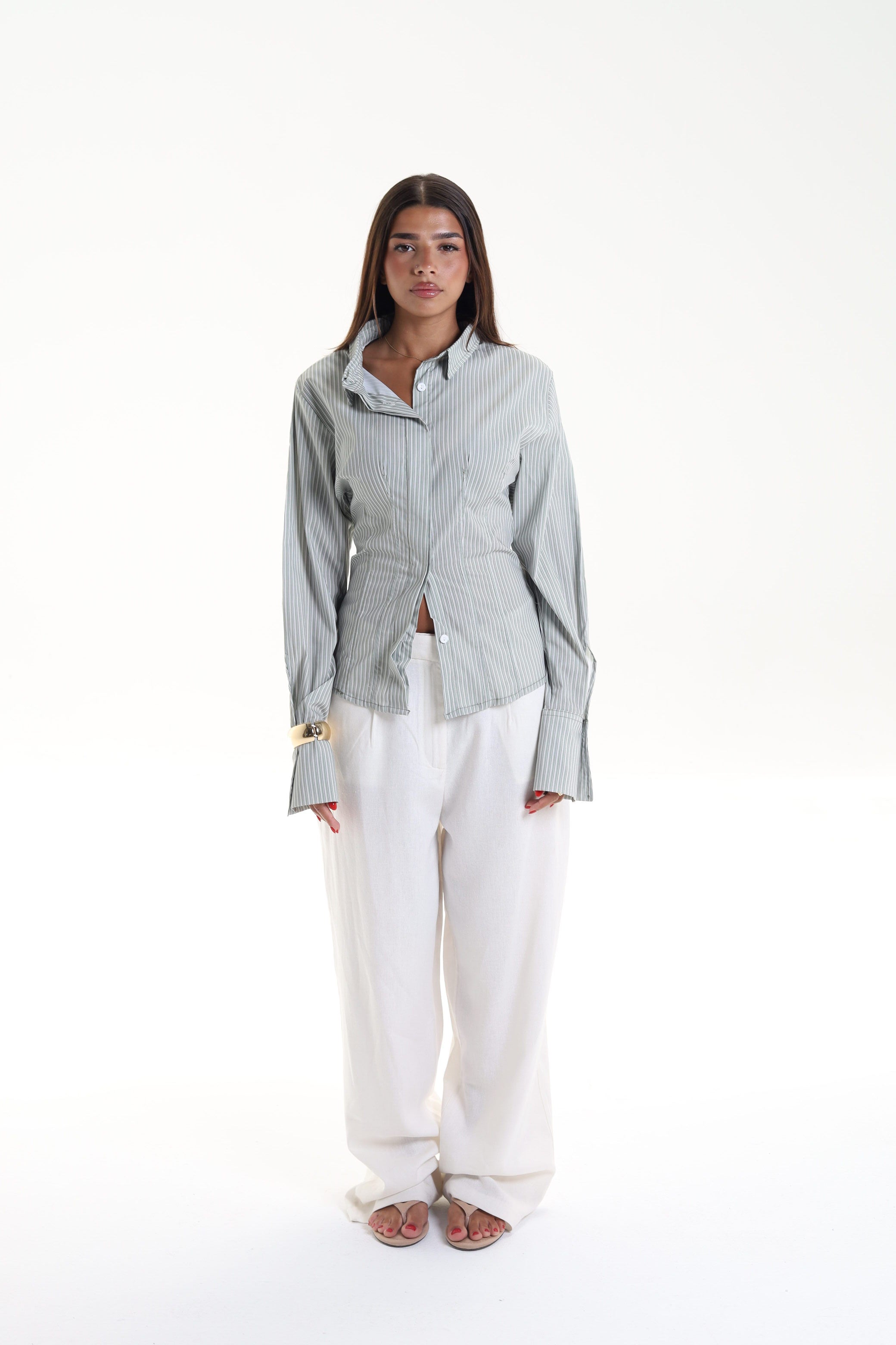 Pine Back Belt Cheast Pleats Shirt