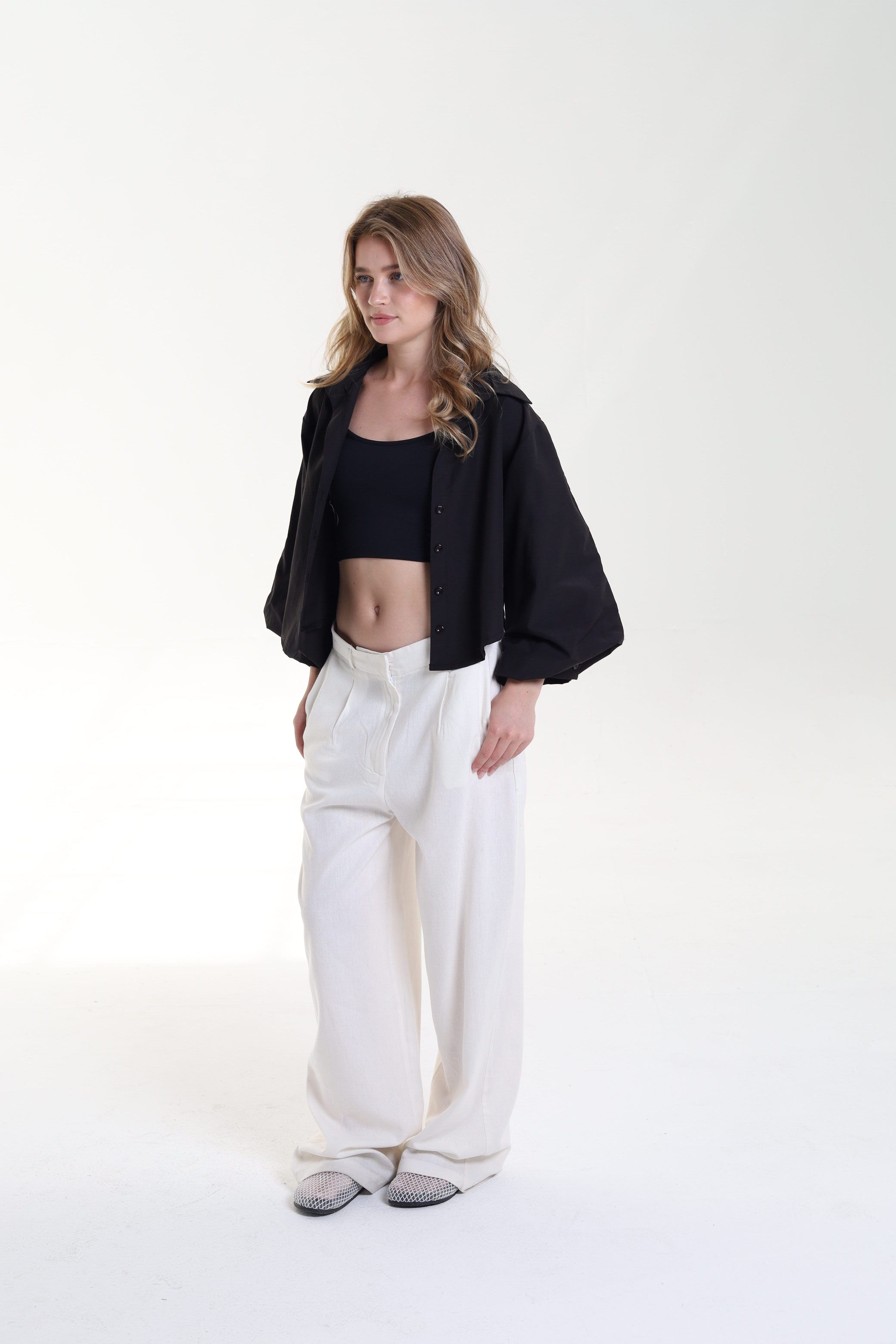 Cropped Balloon Sleeve Blouse